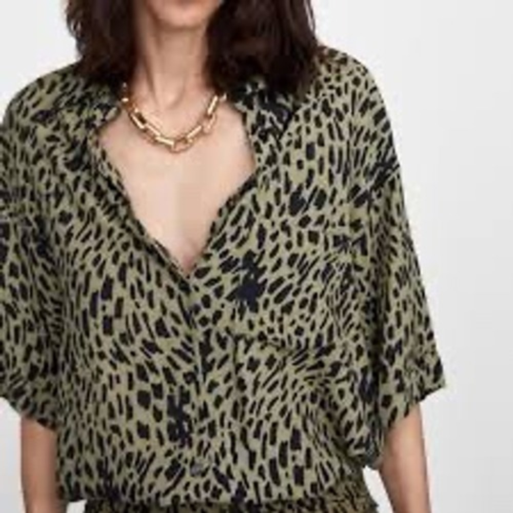 ZARA WOMAN Leopard Print Button Down Short Sleeve Shirt Khaki Black Size XS